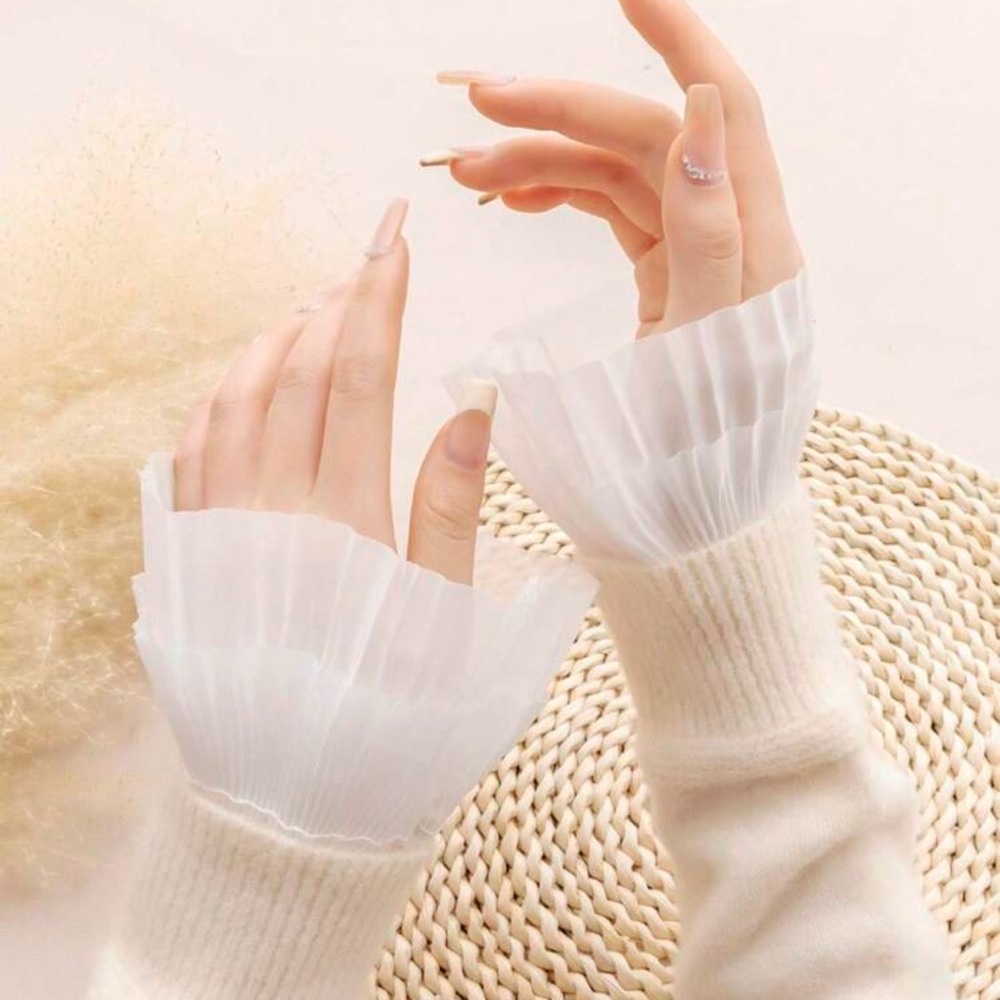 🎀 Ruffle Cuffs 🎀